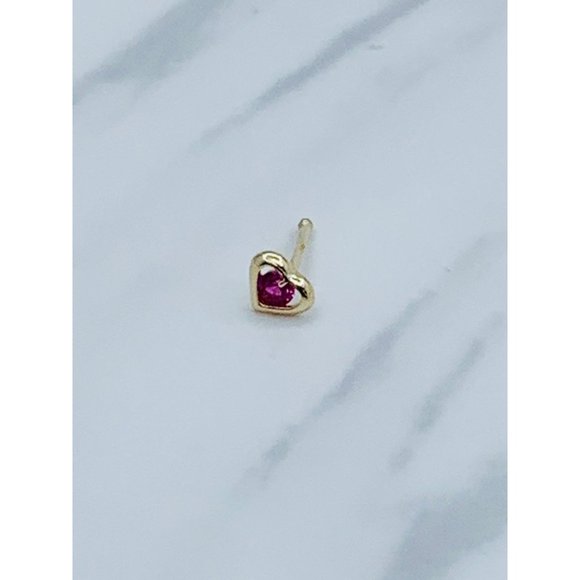 ❤️ 14k Gold nose ring heart ❤️ stud nose - Picture 1 of 4